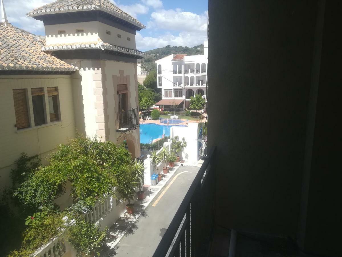 Apartamentos Santiago Lanjarón Екстериор снимка